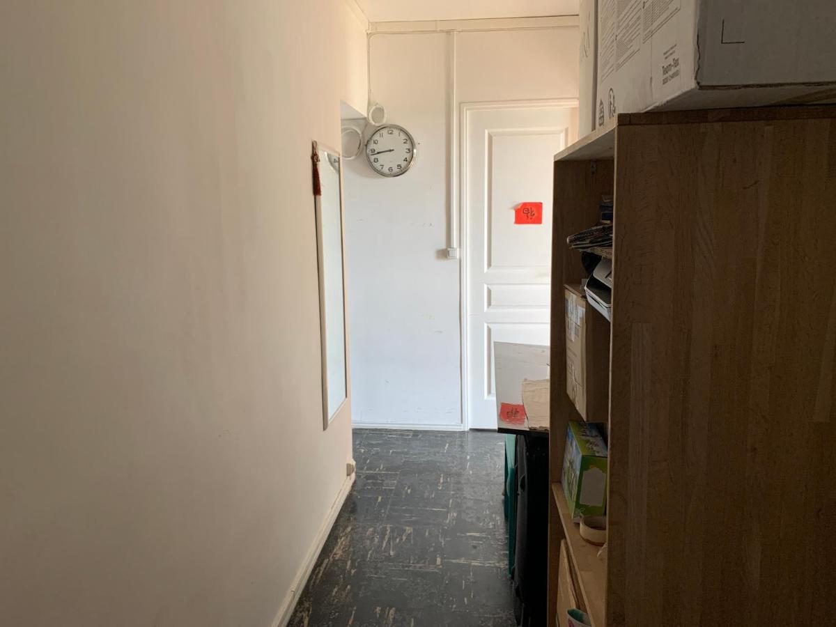 Une Chambre Simple Confortable Avec Acces Direct Aeroport D'Orly Exteriör bild